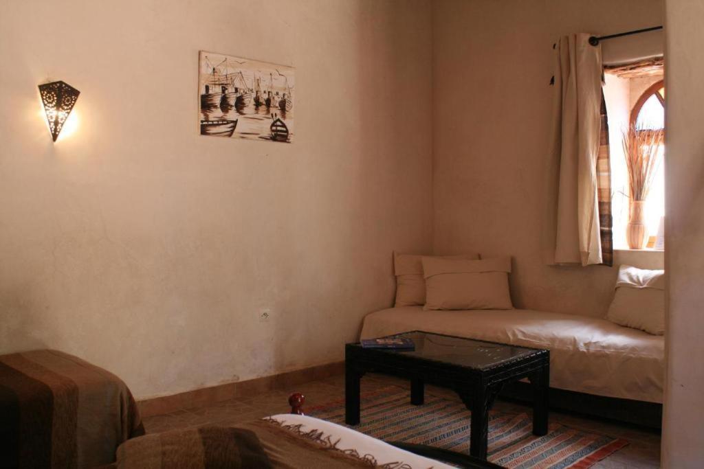 Riad Eucalyptus Есувейра Екстериор снимка