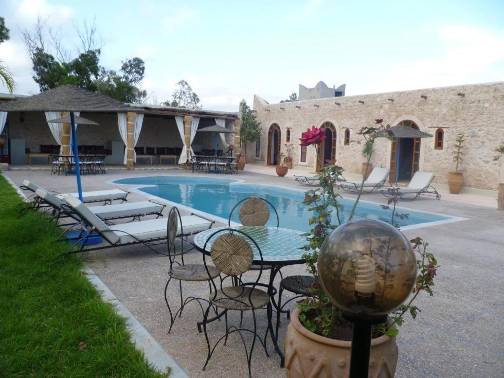 Riad Eucalyptus Есувейра Екстериор снимка